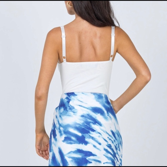 🎉Sale🎉HP🎉Princess Polly Marlo Blue Tie Dye Mini Skirt - Picture 2 of 8